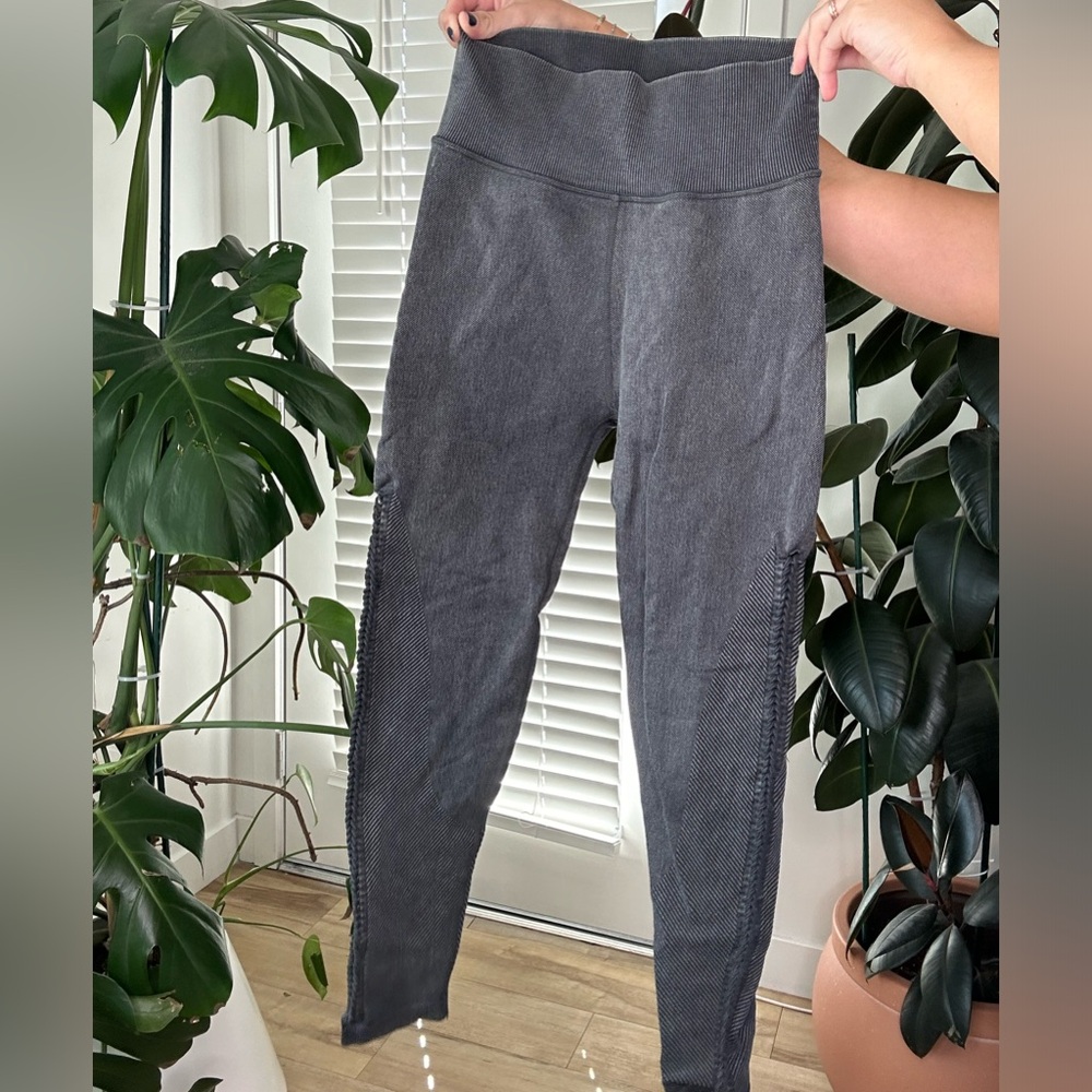 AERIE leggings
